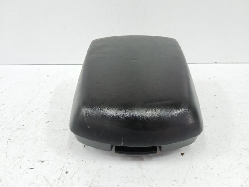 Recambio de apoyabrazos central para ssangyong rodius ii 2.2 xdi referencia OEM IAM   