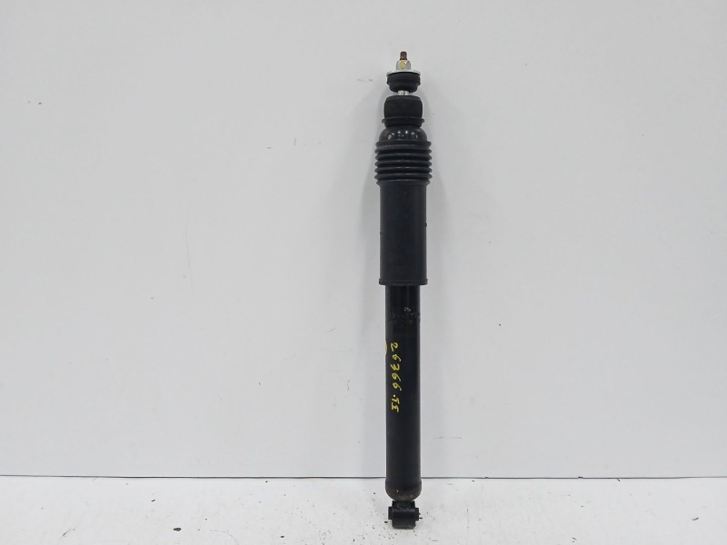 Recambio de amortiguador trasero izquierdo para ssangyong rodius ii 2.2 xdi referencia OEM IAM 4531021310  