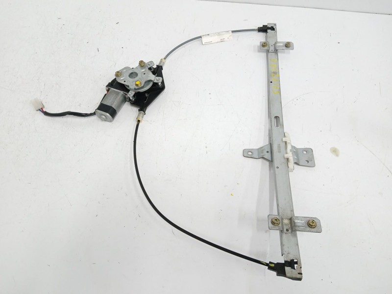 Recambio de elevalunas delantero derecho para nissan terrano/terrano.ii (r20) 2.7 turbodiesel referencia OEM IAM 807002X005 4164