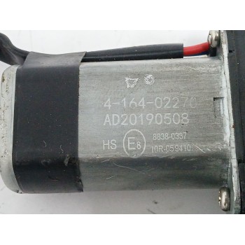 Recambio de elevalunas delantero derecho para nissan terrano/terrano.ii (r20) 2.7 turbodiesel referencia OEM IAM 807002X005 4164