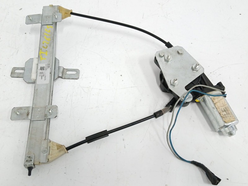 Recambio de elevalunas trasero izquierdo para nissan terrano/terrano.ii (r20) 2.7 turbodiesel referencia OEM IAM 827010F610  