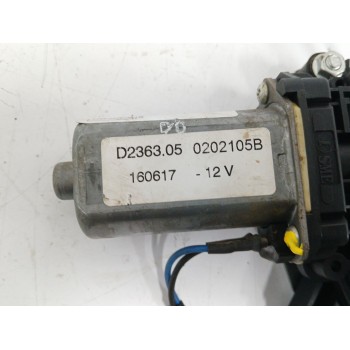 Recambio de elevalunas trasero derecho para nissan terrano/terrano.ii (r20) 2.7 turbodiesel referencia OEM IAM 827000F600 D23630