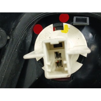 Recambio de piloto trasero derecho para nissan terrano/terrano.ii (r20) 2.7 turbodiesel referencia OEM IAM 268500F001  268500F00