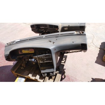 Recambio de salpicadero para peugeot 405 ii (4b) 1.9 td referencia OEM IAM  PARA DESPIECE 