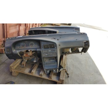 Recambio de salpicadero para peugeot 405 ii (4b) 1.9 td referencia OEM IAM  PARA DESPIECE 