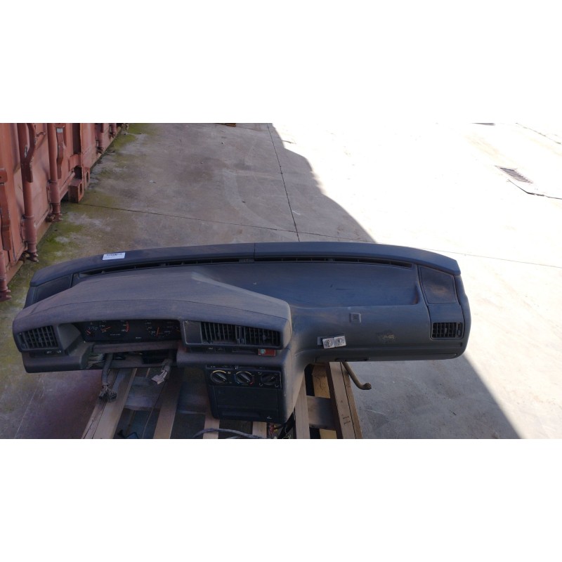 Recambio de salpicadero para peugeot 405 i (15b) 1.9 referencia OEM IAM  PARA DESPIECE 