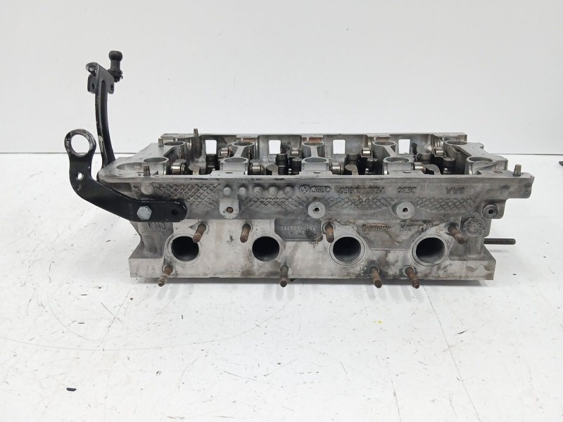 Recambio de culata para audi a6 berlina (4f2) 2.0 tdi referencia OEM IAM 03G103373A  