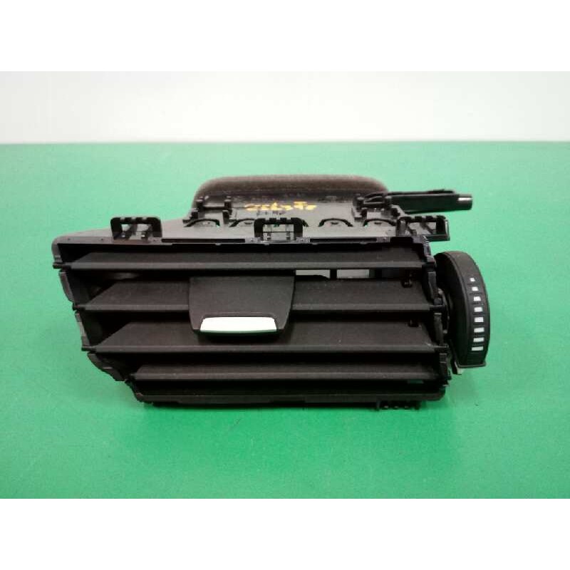 Recambio de rejilla aireadora para bmw serie x1 (f48) sdrive18d referencia OEM IAM  CENTRAL IZQUIERDA 