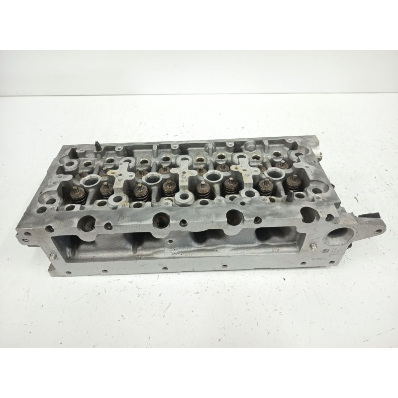 Recambio de culata para volkswagen golf vii (5g1, bq1, be1, be2) 1.6 tdi referencia OEM IAM 04L103373E  