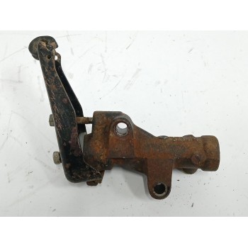 Recambio de repartidor de freno para nissan terrano/terrano.ii (r20) 2.7 turbodiesel referencia OEM IAM 464001f210  