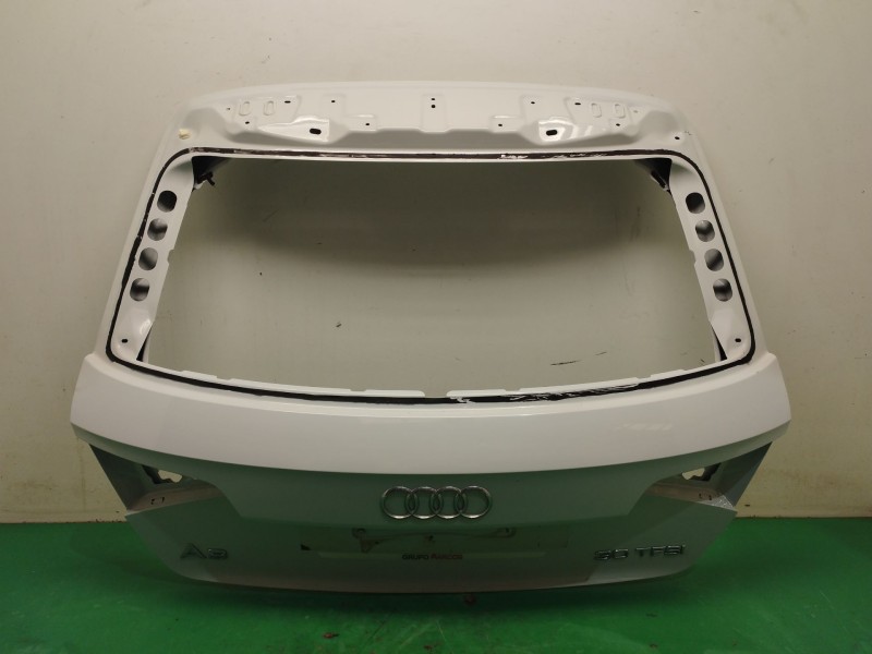 Recambio de porton trasero para audi a3 sportback (8va, 8vf) 30 tfsi referencia OEM IAM 8V4827025D  
