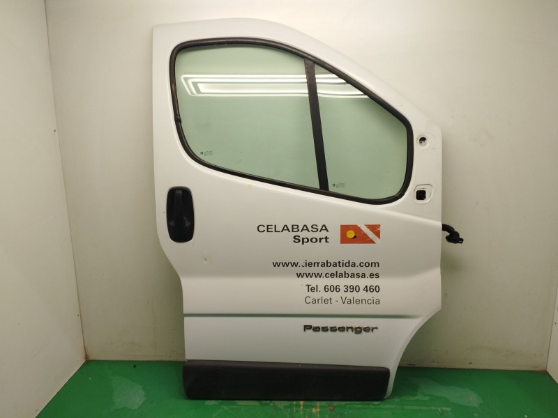 Recambio de puerta delantera derecha para renault trafic ii autobús (jl) 2.0 dci 115 referencia OEM IAM   