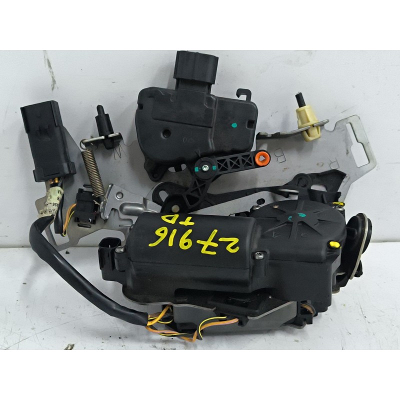 Recambio de cerradura puerta lateral derecha para chrysler grand voyager v (rt) 2.8 crd referencia OEM IAM 25000282  