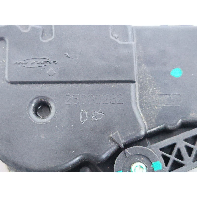 CERRADURA PUERTA LATERAL DERECHA