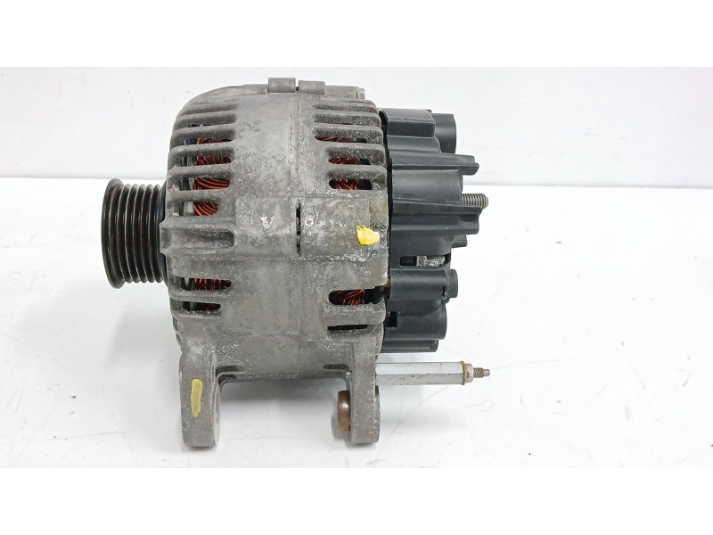 Recambio de alternador para volkswagen golf v (1k1) 1.6 fsi referencia OEM IAM 03C903023B  TG11C015
