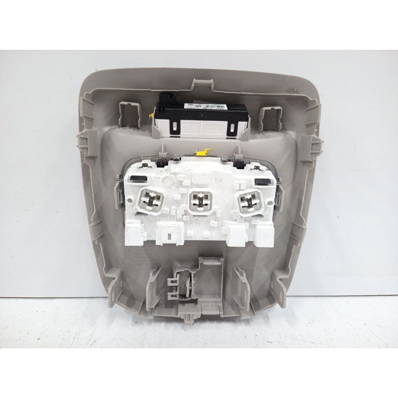 LUZ INTERIOR 9677821777