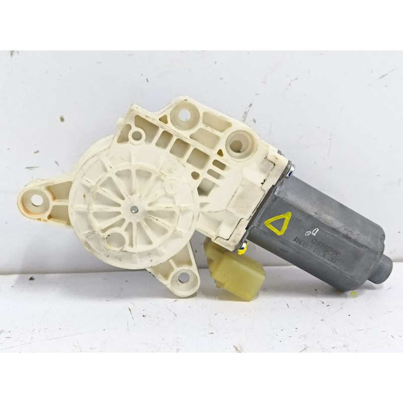 Recambio de motor elevalunas delantero derecho para chrysler grand voyager v (rt) 2.8 crd referencia OEM IAM 3015588 0130821470 