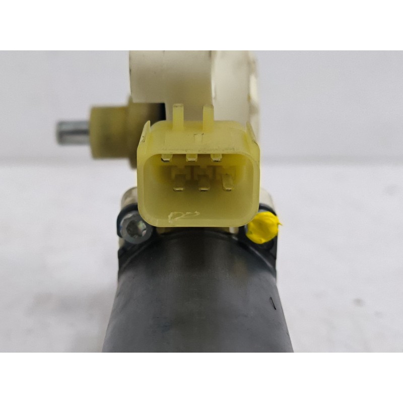 MOTOR ELEVALUNAS DELANTERO DERECHO 0130821470
