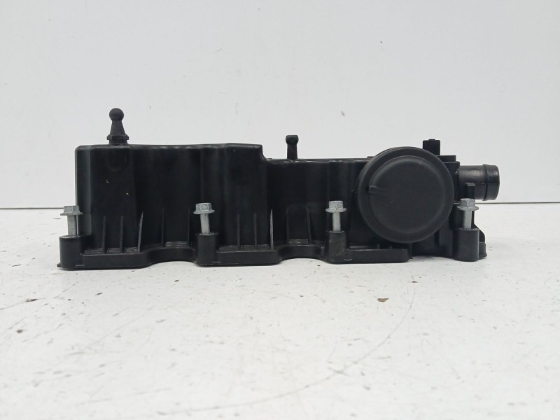 Recambio de tapa balancines para jaguar f-pace (x761) 2.0 td4 awd referencia OEM IAM G4D36J014AD  