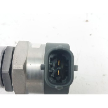 Recambio de rampa inyectora para jaguar f-pace (x761) 2.0 td4 awd referencia OEM IAM G43D9D280AA  0445214332