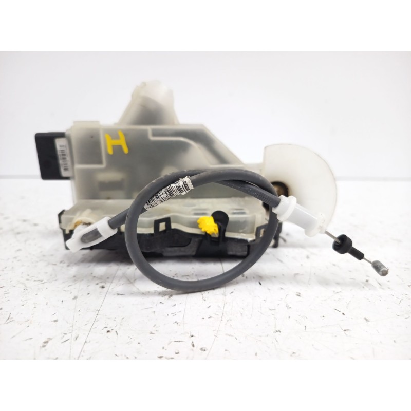 CERRADURA PUERTA DELANTERA IZQUIERDA 084139