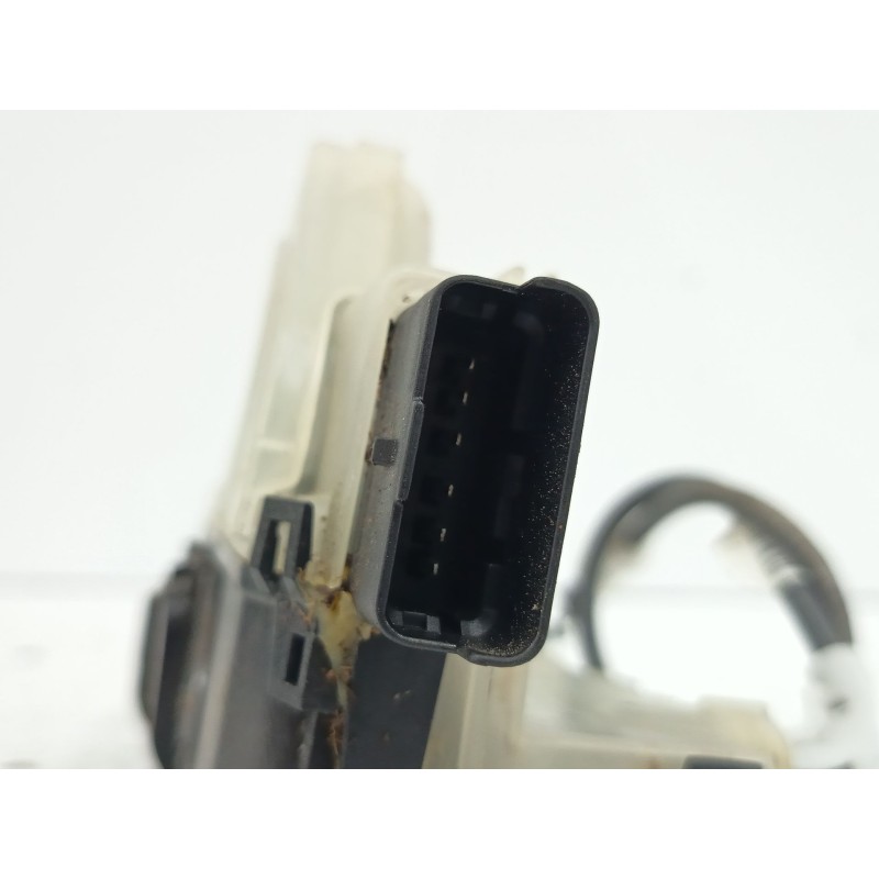 CERRADURA PUERTA DELANTERA IZQUIERDA 084139