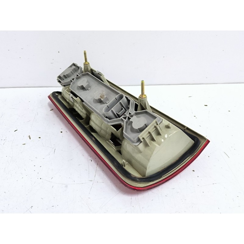 PILOTO TRASERO DERECHO