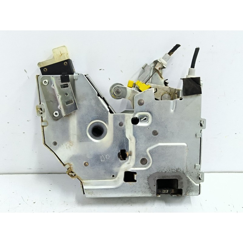 CERRADURA PUERTA LATERAL DERECHA