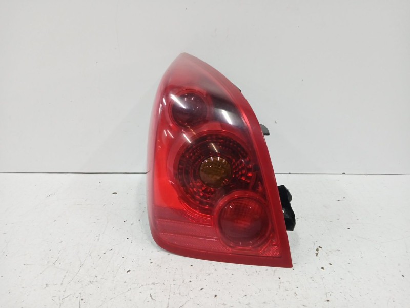 Recambio de piloto trasero izquierdo para nissan primera hatchback (p12) 1.6 referencia OEM IAM   