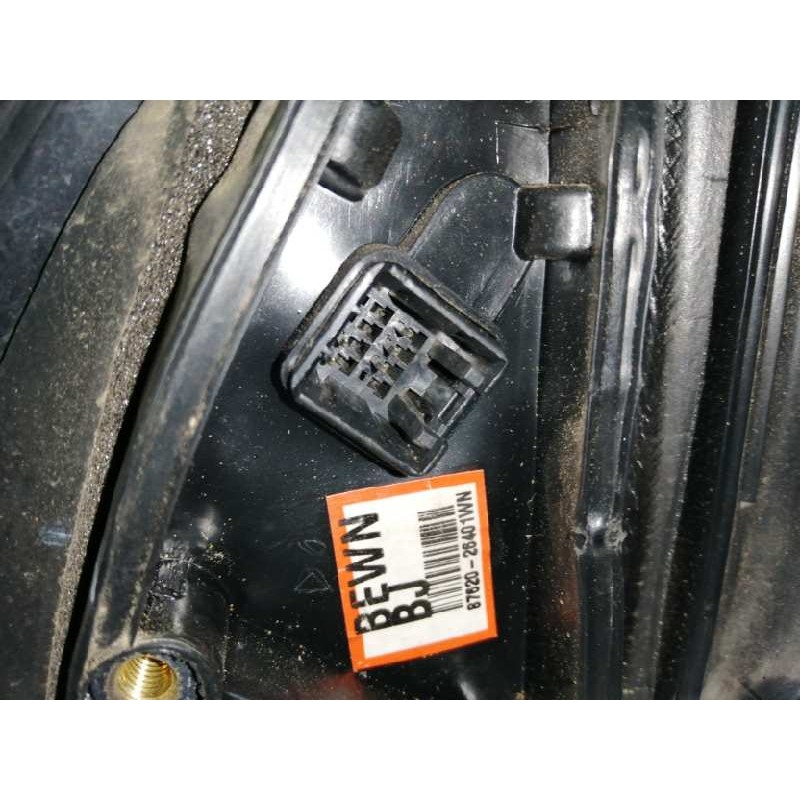 RETROVISOR DERECHO PLASTICO DAÑADO 5 PINES