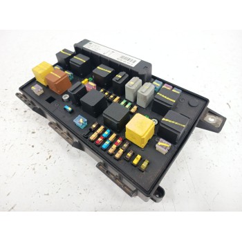 Recambio de caja reles / fusibles para opel zafira / zafira family b (a05) 1.9 cdti (m75) referencia OEM IAM 13242781 5DK009464 