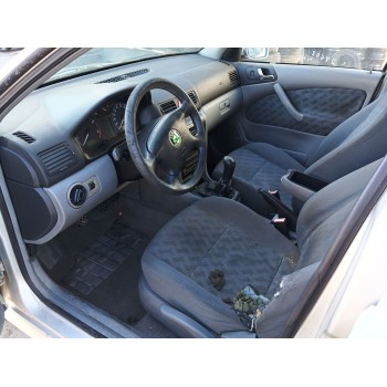 skoda octavia i (1u2) del año 2000