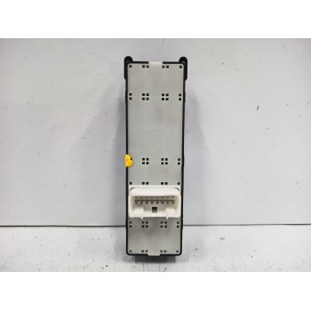 Recambio de mando elevalunas delantero izquierdo para kia carens iii monospace (un) 2.0 crdi 140 referencia OEM IAM 935701D1003W