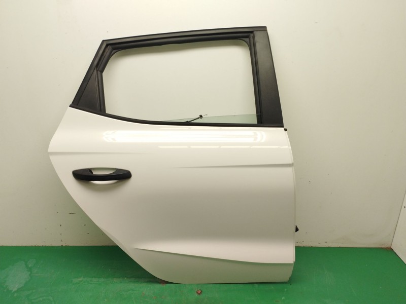 Recambio de puerta trasera derecha para seat ibiza v (kj1, kjg) 1.6 tdi referencia OEM IAM 6F0833052B  