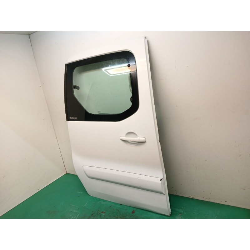 PUERTA LATERAL CORREDERA DERECHA