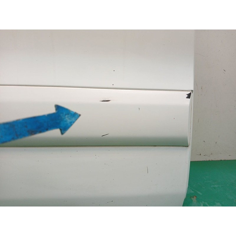 PUERTA LATERAL CORREDERA DERECHA