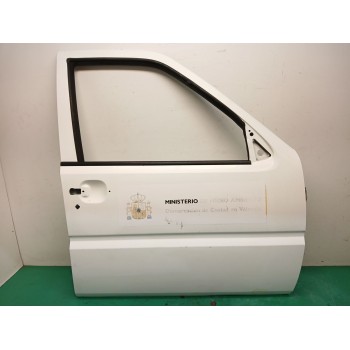 Recambio de puerta delantera derecha para nissan terrano/terrano.ii (r20) comfort referencia OEM IAM 801007F030  