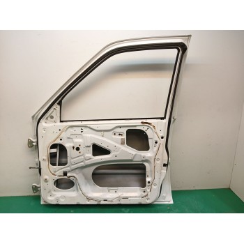 Recambio de puerta delantera derecha para nissan terrano/terrano.ii (r20) comfort referencia OEM IAM 801007F030  