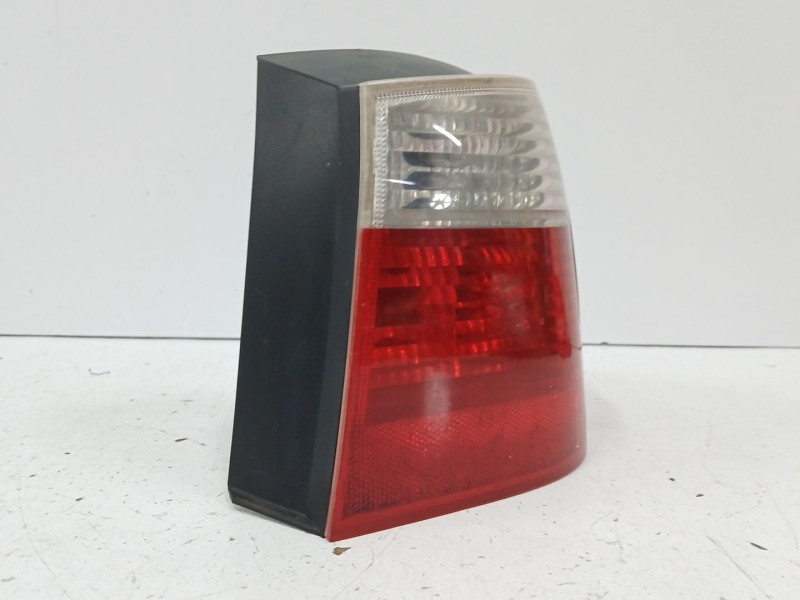 Recambio de piloto trasero derecho para bmw 5 touring (e61) 520 d referencia OEM IAM 63216925892  
