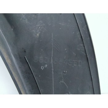 Recambio de aletin trasero derecho para citroën c4 cactus 1.2 vti 82 referencia OEM IAM 9801554380  