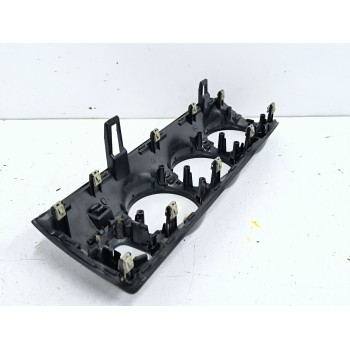 Recambio de moldura para mercedes-benz clase a sedán (v177) a 180 d (177.103) referencia OEM IAM A1776809800  