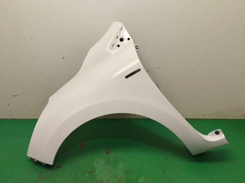 Recambio de aleta delantera izquierda para renault clio iv (bh_) 0.9 tce 90 referencia OEM IAM 631017334R  