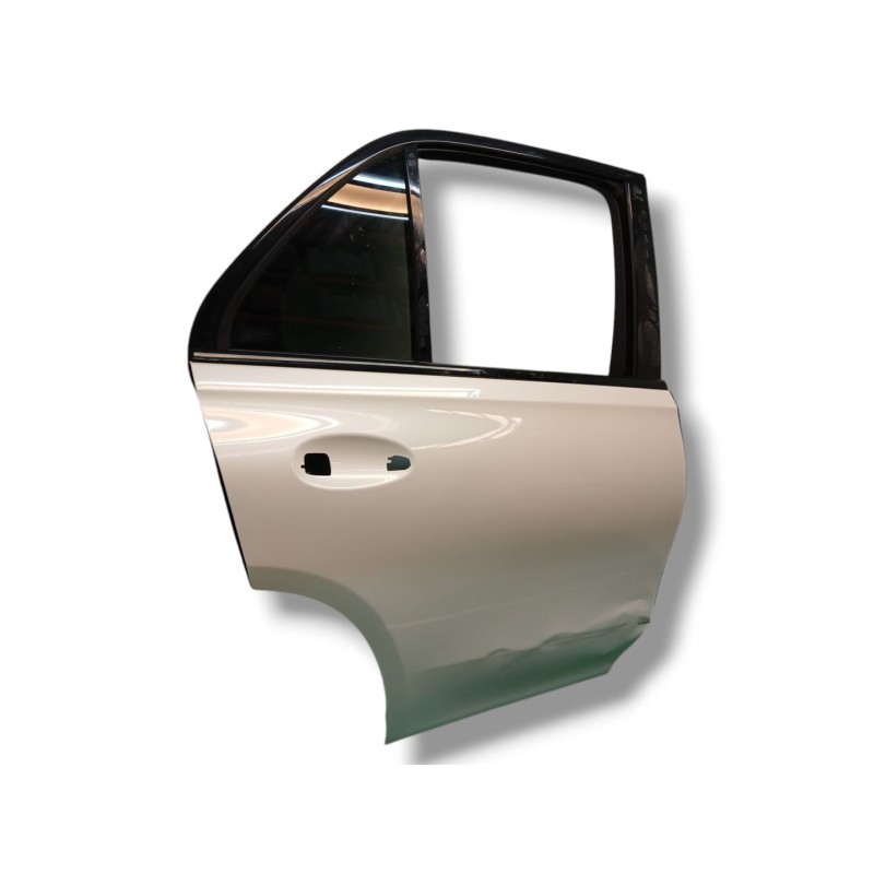 PUERTA TRASERA DERECHA A1677301807