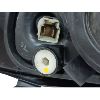 Recambio de faro derecho para nissan terrano/terrano.ii (r20) 2.7 turbodiesel referencia OEM IAM 260100F000  96221800
