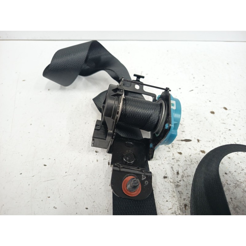 CINTURON SEGURIDAD TRASERO DERECHO