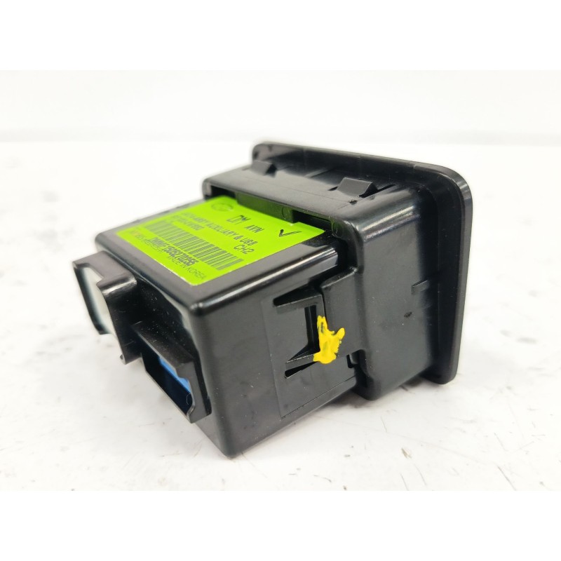 MODULO ELECTRONICO PUERTO USB AUX