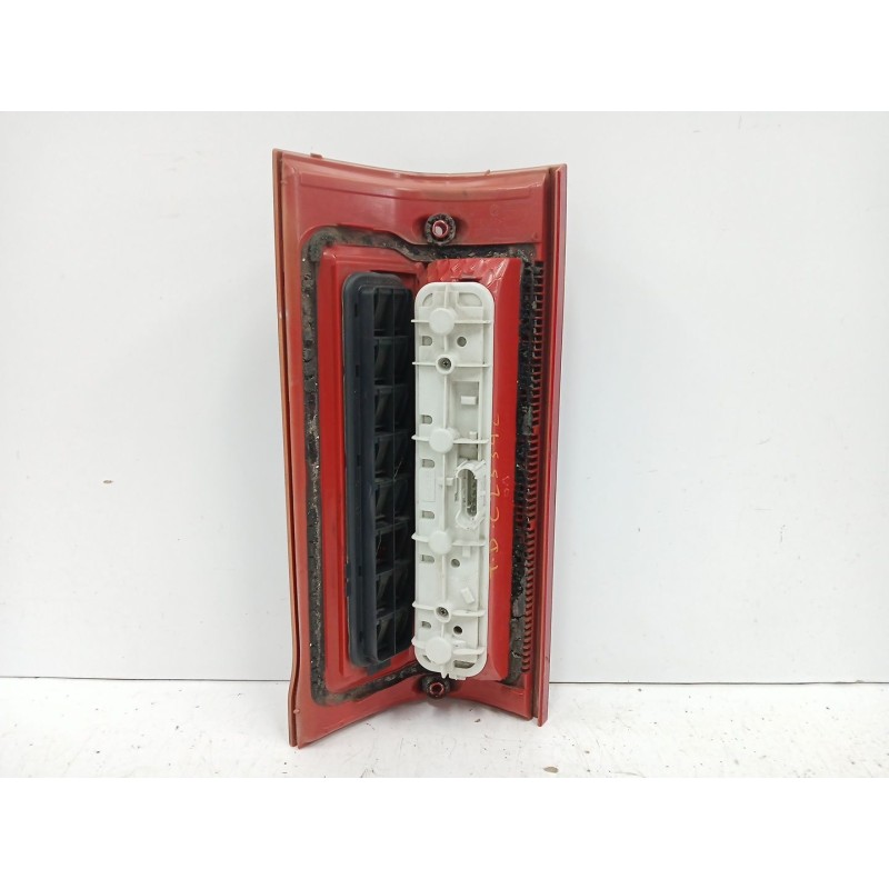 PILOTO TRASERO DERECHO