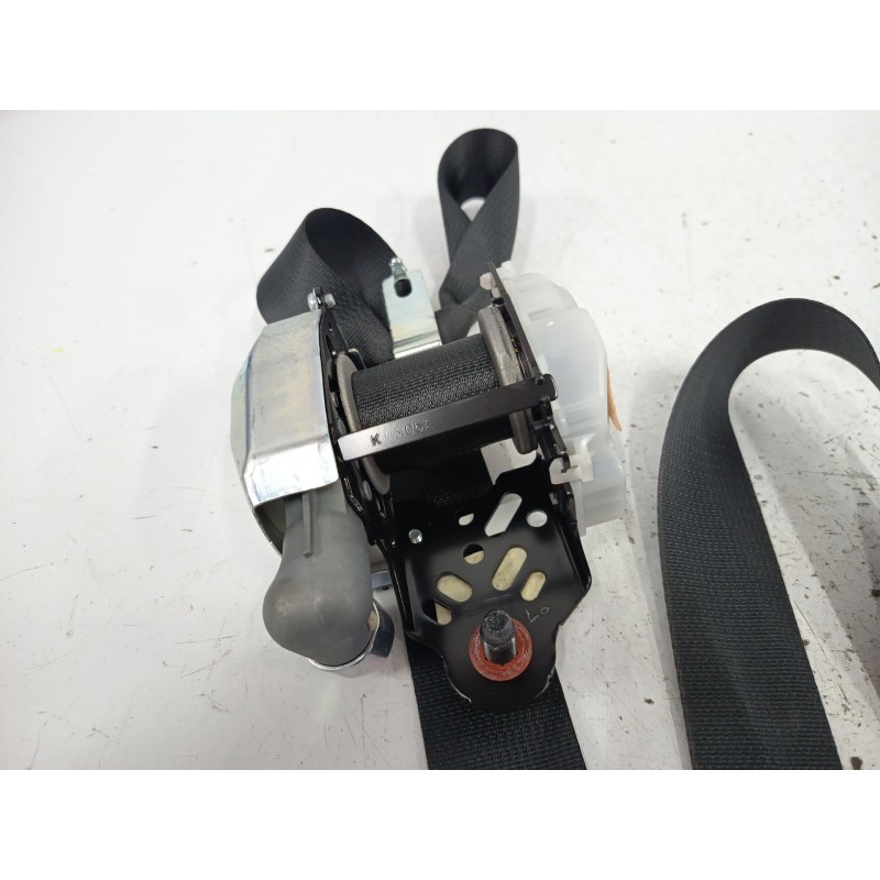 CINTURON SEGURIDAD DELANTERO DERECHO 888102W210 888202W210