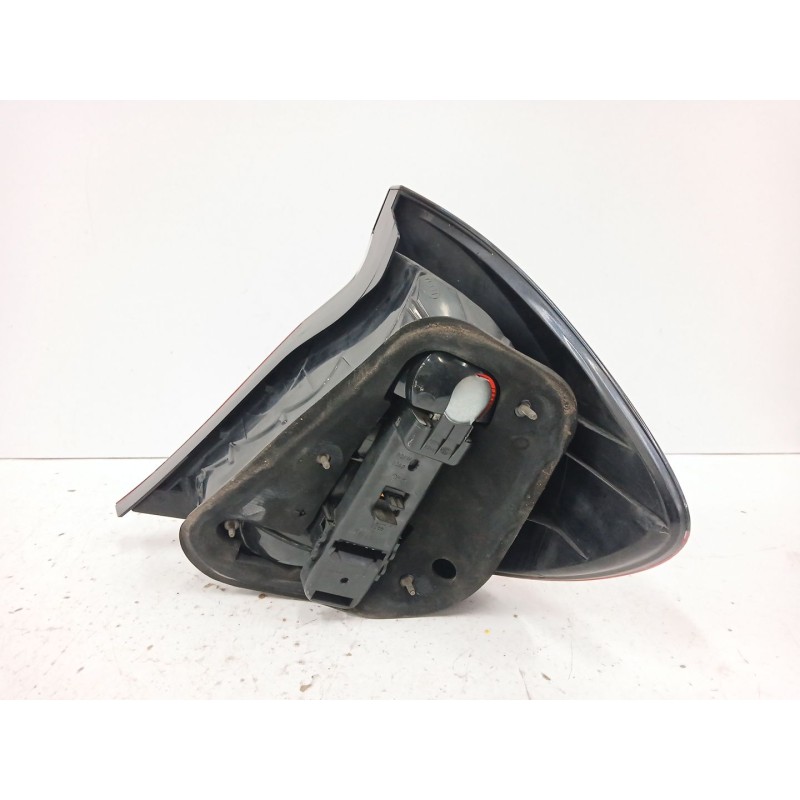 PILOTO TRASERO IZQUIERDO