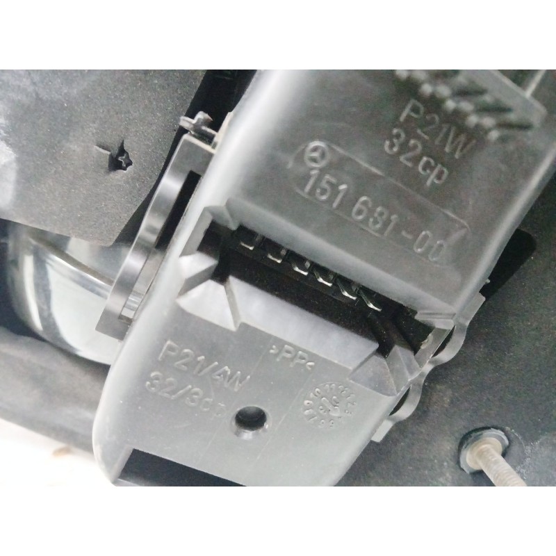 PILOTO TRASERO IZQUIERDO